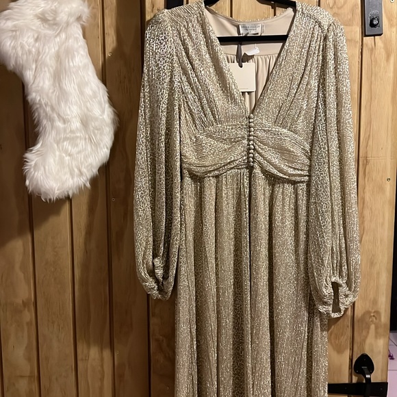 New 🏷️Women’s Dress👗 - Picture 2 of 6